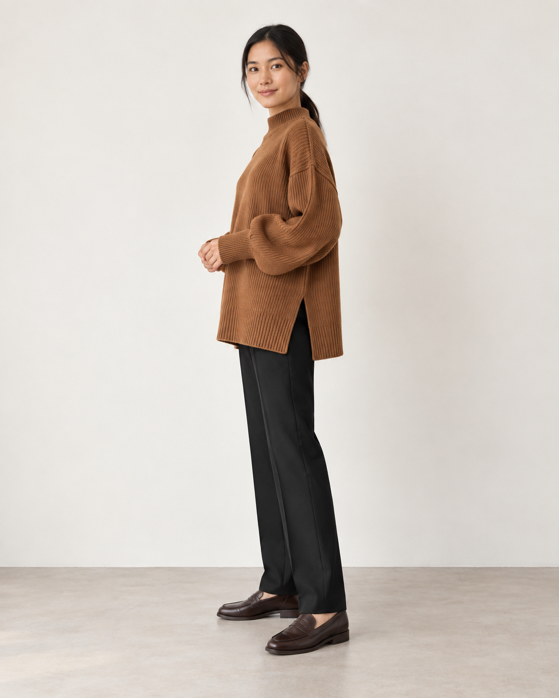 MOLIVRAÉ | chestnut | side | curated-2026-09